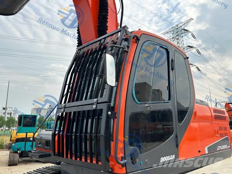 Doosan DX 225 LC-9C Bageri guseničari
