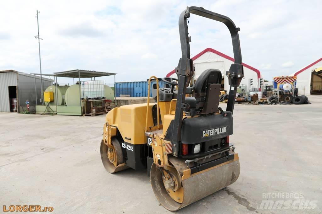 CAT CB 224 E Valjci sa duplim bubnjem