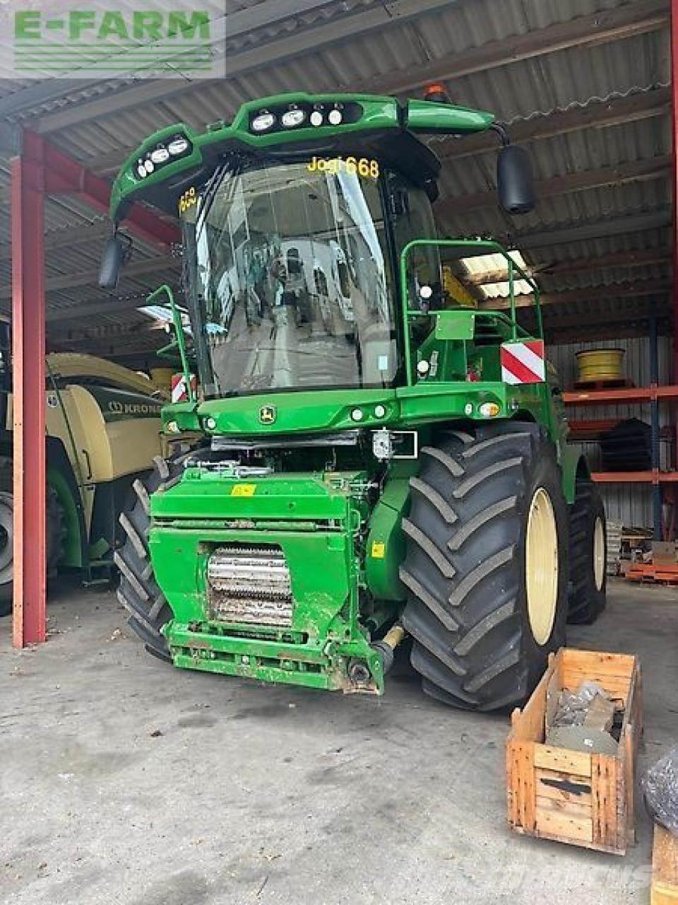 John Deere 8600 Mašine za stočnu hranu sa sopstvenim pogonom