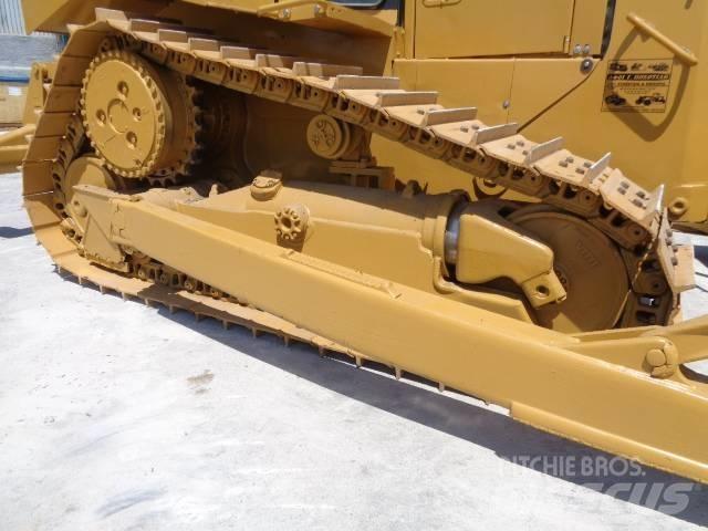 CAT D 6 R II Buldožeri guseničari