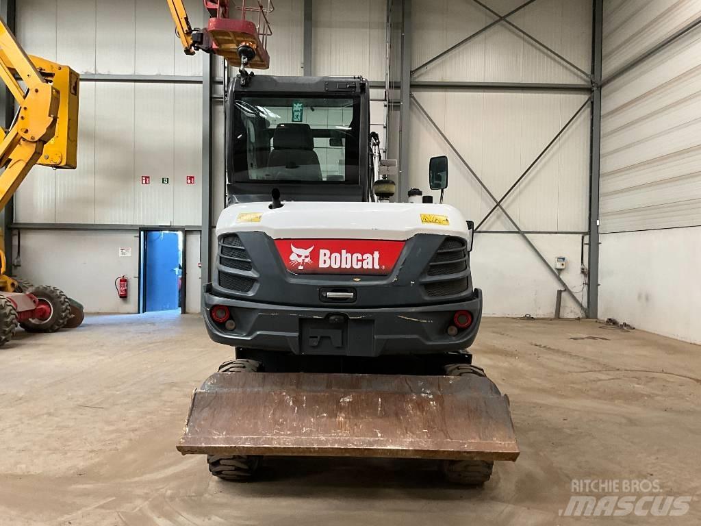 Bobcat E 57 W Bageri točkaši