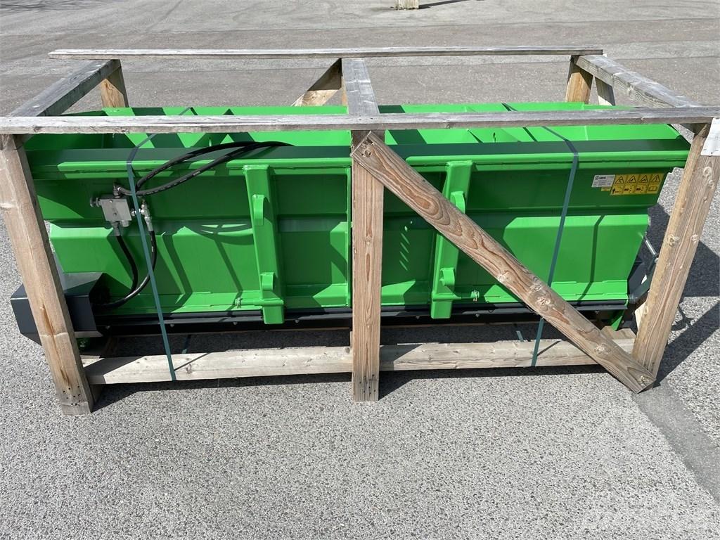 Sami SL-2300 3P/SMS Posipači soli i peska