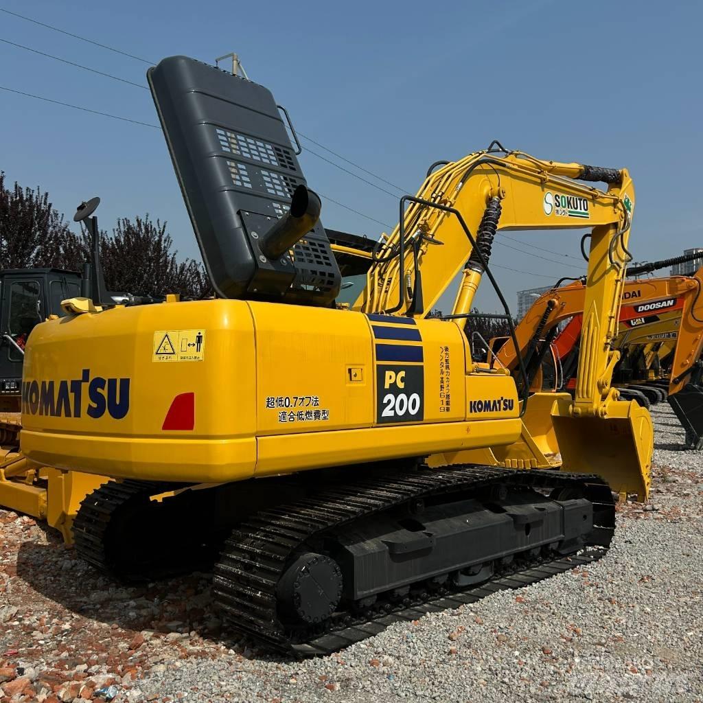 Komatsu 200-8 Bageri guseničari