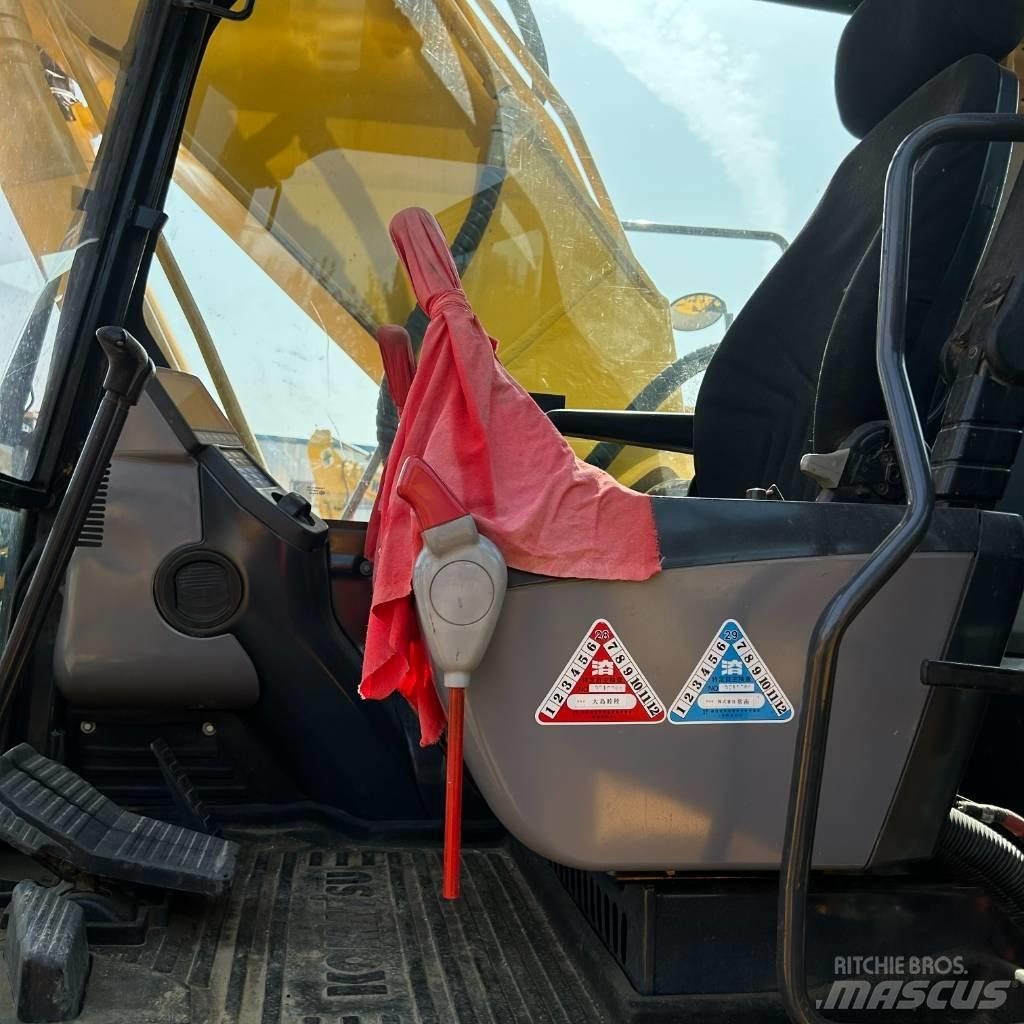 Komatsu 200-8 Bageri guseničari