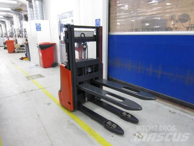Linde L 10 Ručni električni viljuškar
