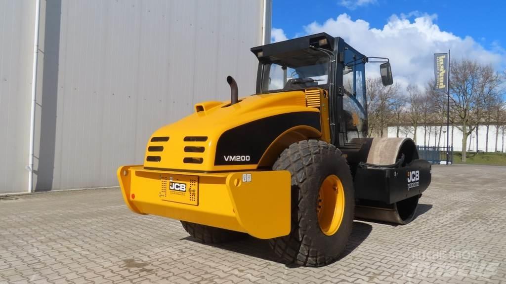 JCB VM200D Valjci sa jednim bubnjem