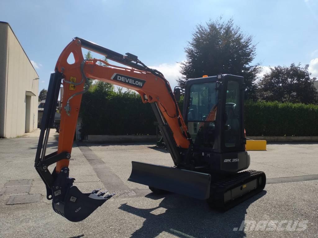 Develon DX 35 Z-7 Mini bageri < 7t