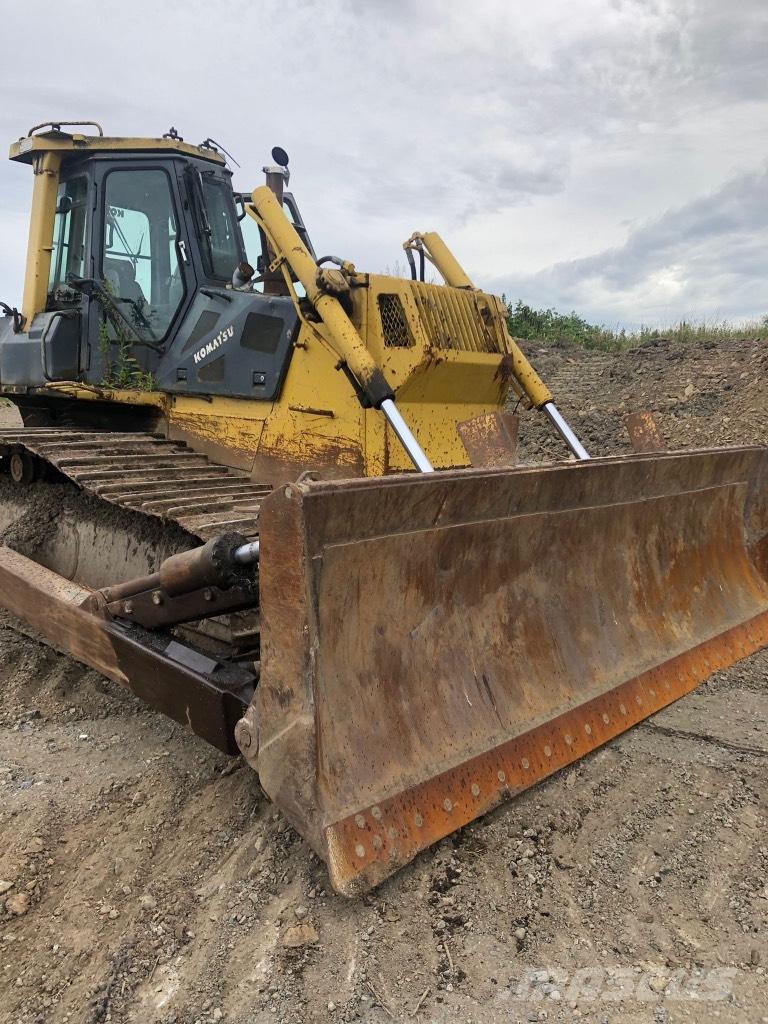 Komatsu D 65 PX-12 Buldožeri guseničari