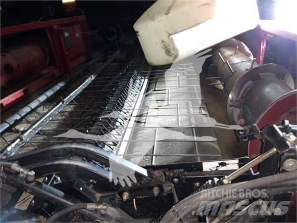 Case IH 2015 Glave hederi za kombajne
