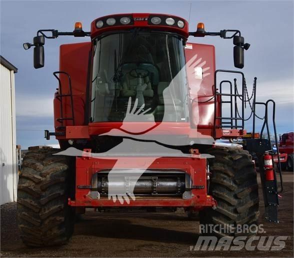Case IH 7120 Kombajni
