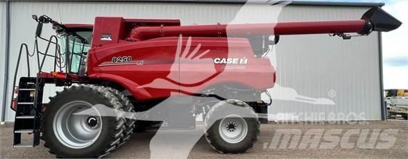 Case IH 8250 Kombajni