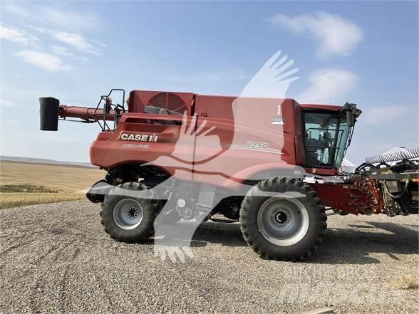 Case IH 8250 Kombajni