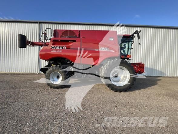 Case IH 8250 Kombajni