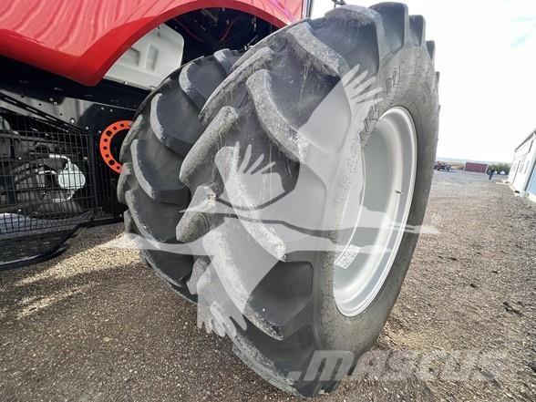 Case IH 8250 Kombajni