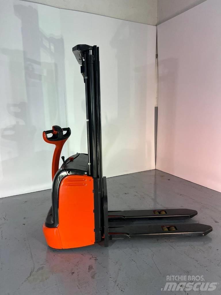 Linde L10 Ručni električni viljuškar