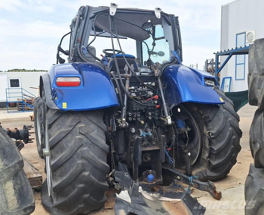 New Holland T 7.270 Traktori