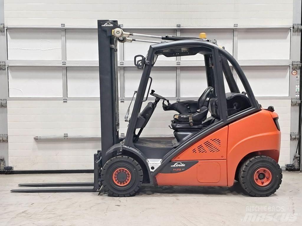Linde H25T-02 Plinski viljuškari