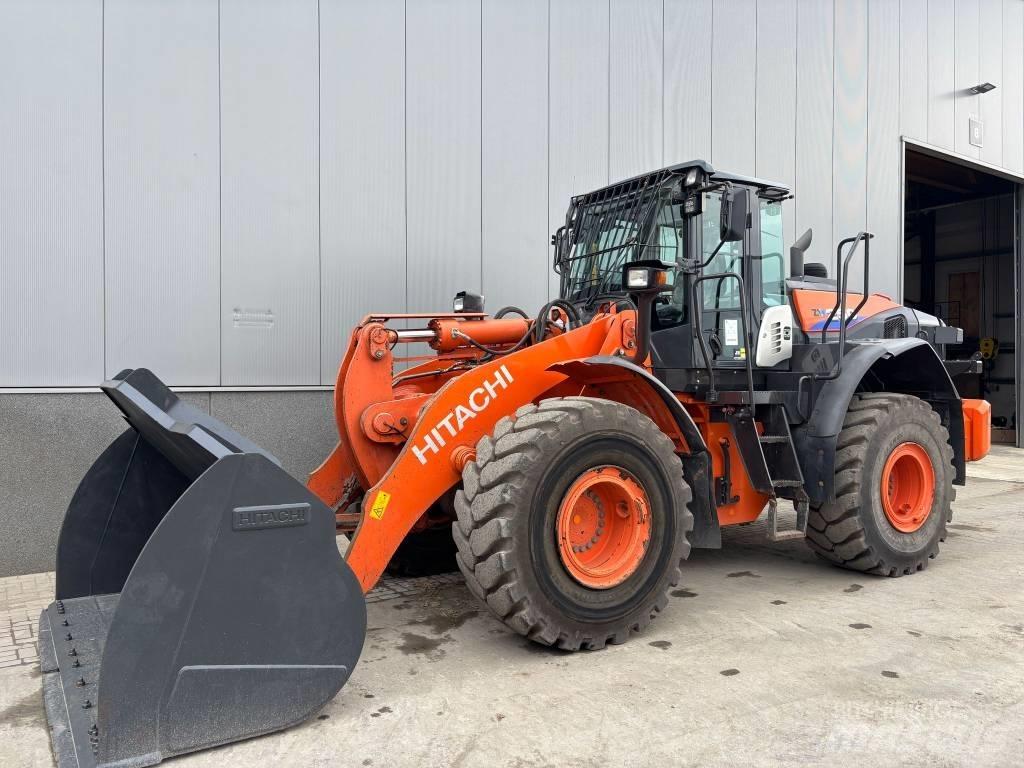 Hitachi ZW 250-6 Utovarivači na točkove