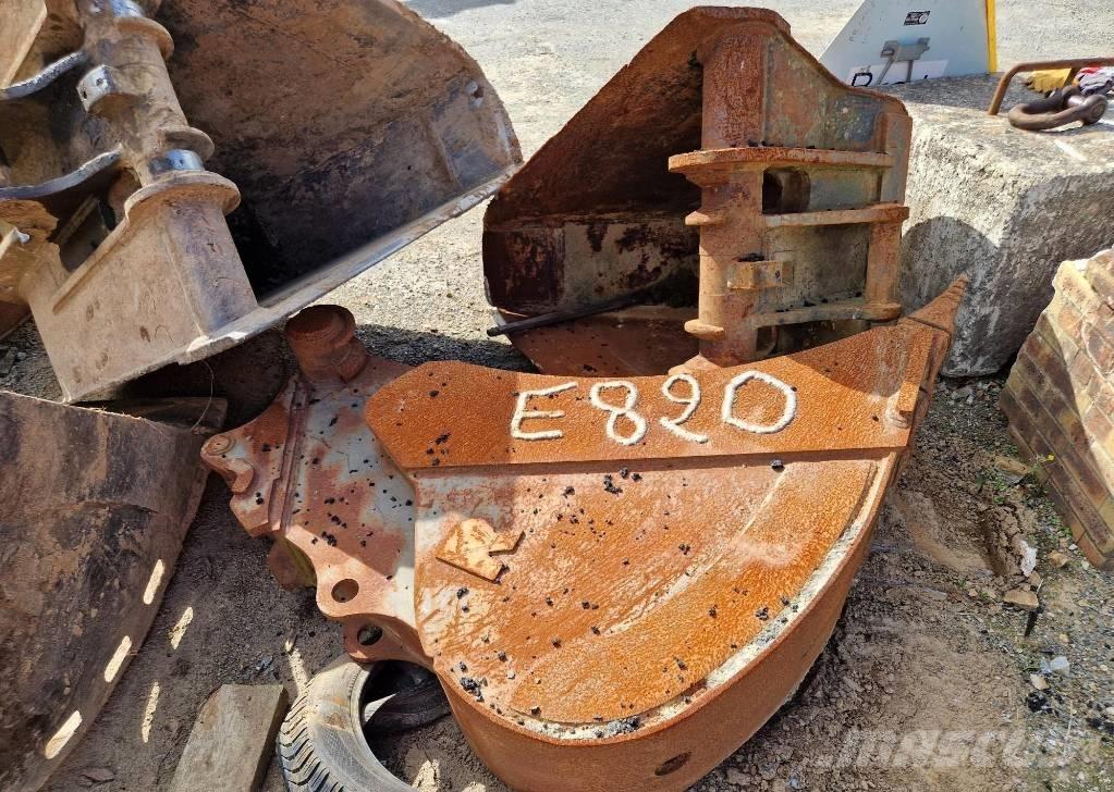 JCB JS 145 W Bageri točkaši