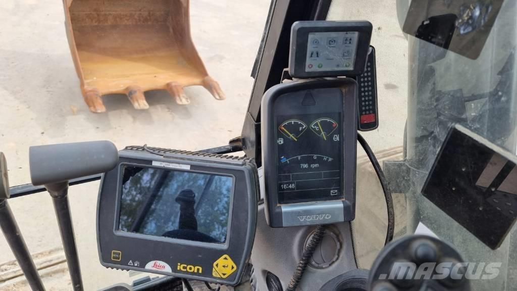 Volvo EC 300 D L Bageri guseničari