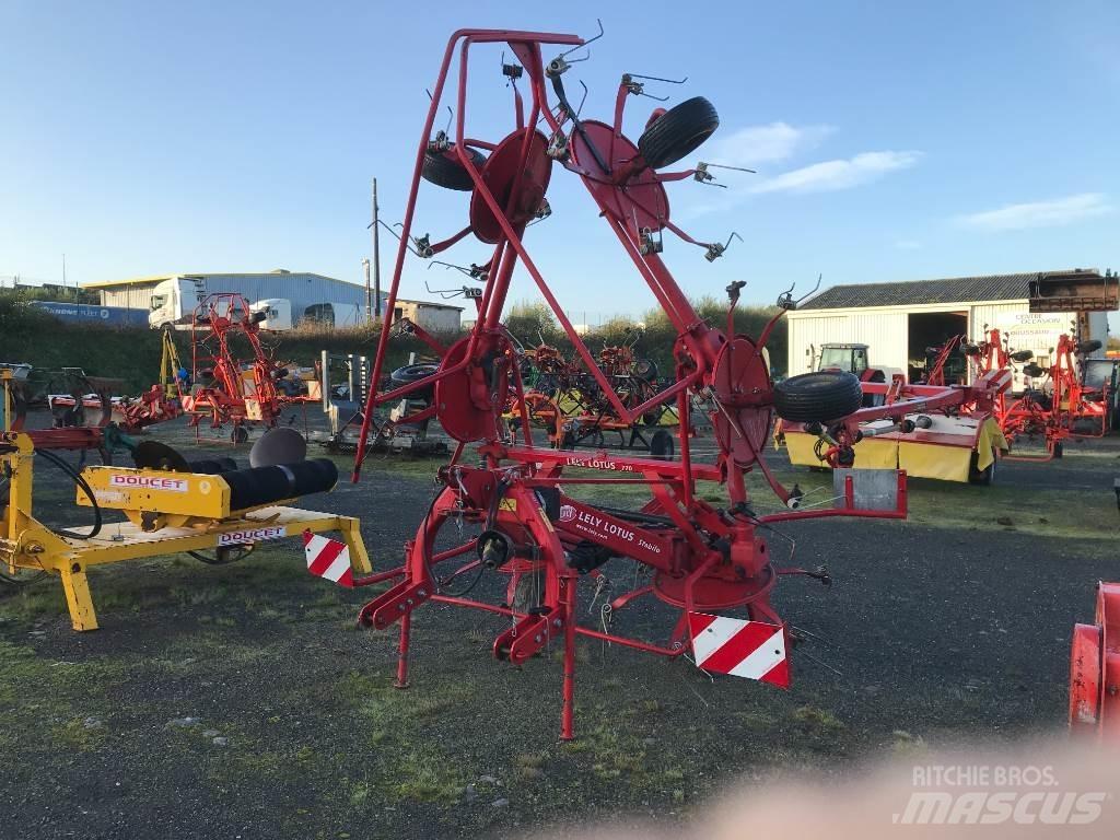 Lely LOTUS 770 Okretači i sakupljači sena