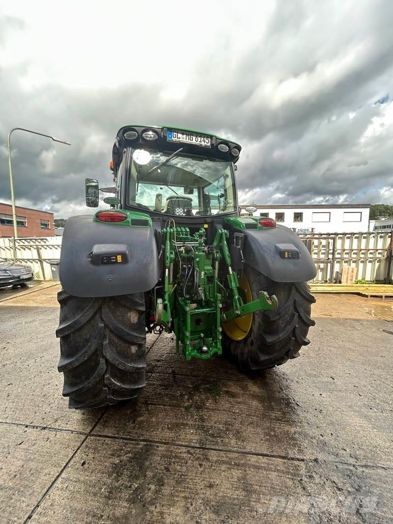 John Deere 6145R Traktori