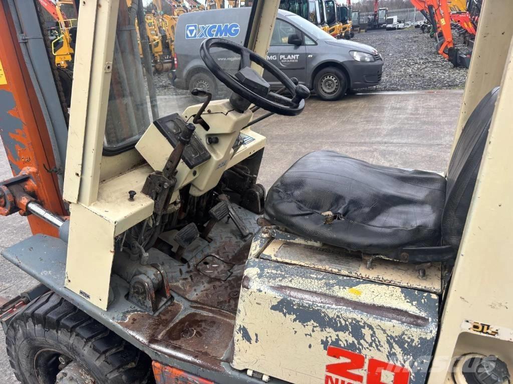 Nissan EH02A20U Dizelski viljuškari