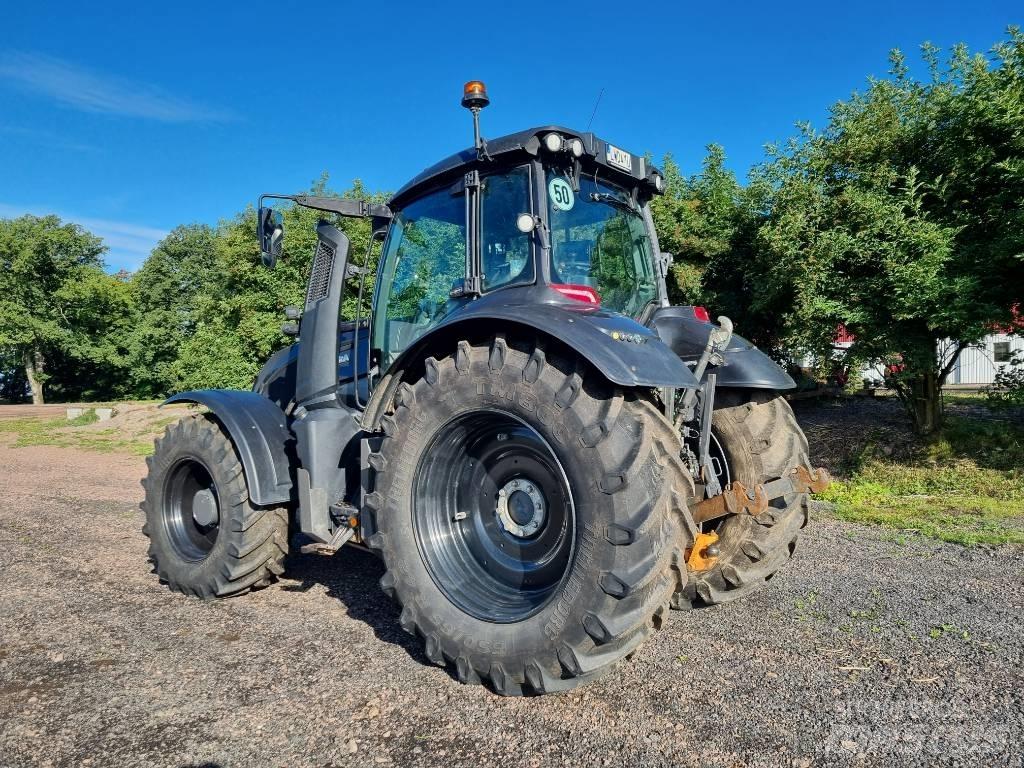 Valtra T175D Traktori