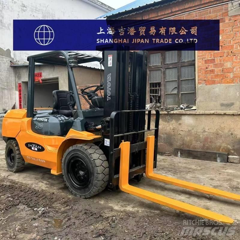 Toyota 5 ton Dizelski viljuškari