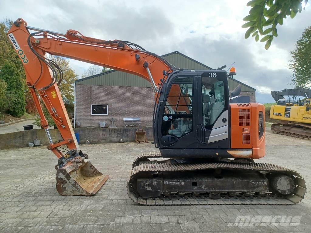 Hitachi ZX 135 US-6 Bageri guseničari