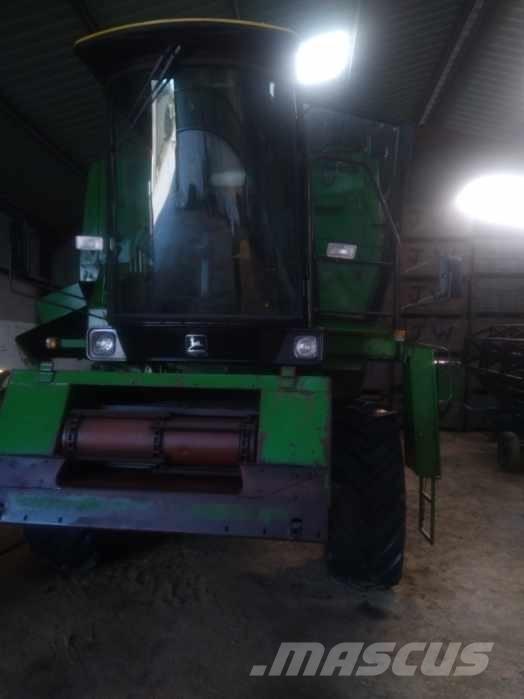 John Deere 1065 Kombajni