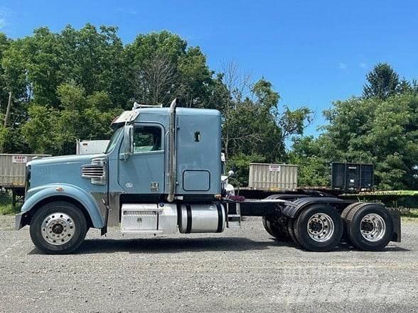 Freightliner 122SD Tegljači