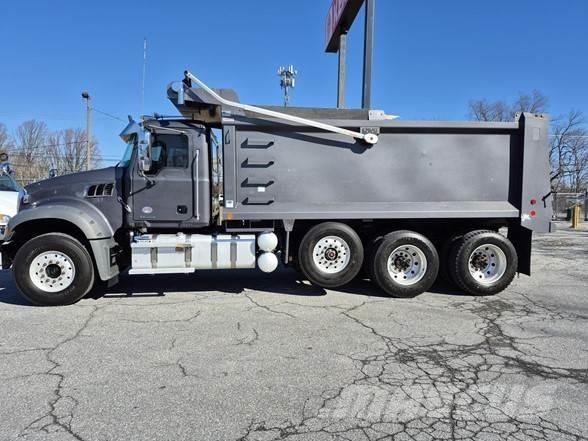 Mack GRANITE 64FR Kiperi kamioni