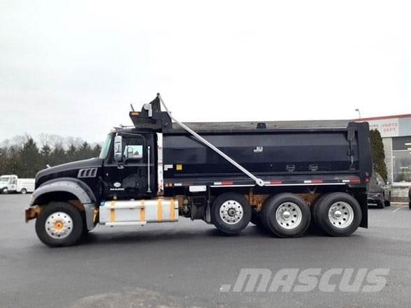 Mack GRANITE GU713 Kiperi kamioni