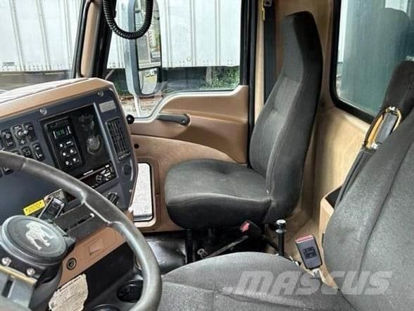 Mack GRANITE GU713 Kiperi kamioni