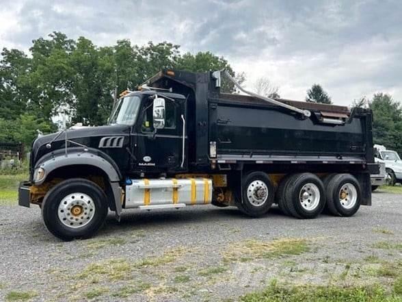 Mack GRANITE GU713 Kiperi kamioni