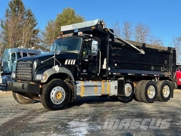 Mack GRANITE GU713 Kiperi kamioni