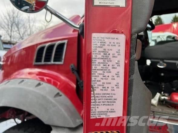 Mack GRANITE GU813 Kiperi kamioni