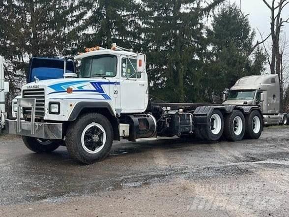 Mack RD690 Kamioni za otpad