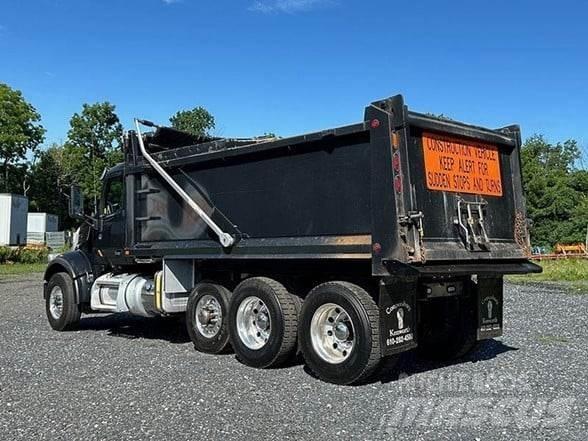 Peterbilt 567 Kiperi kamioni