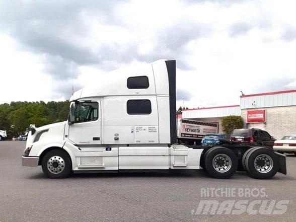 Volvo VNL64T780 Tegljači