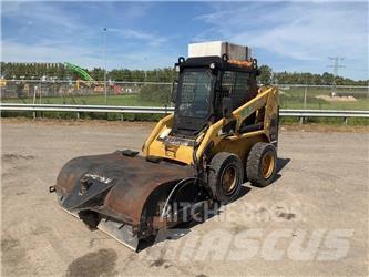 CAT 246 Skid steer mini utovarivači