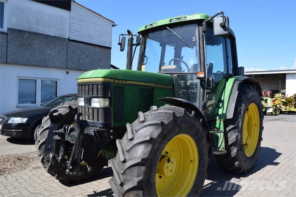 John Deere 6200 Traktori