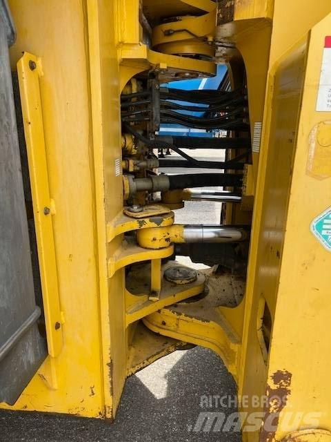Komatsu WA 600-3 Utovarivači na točkove