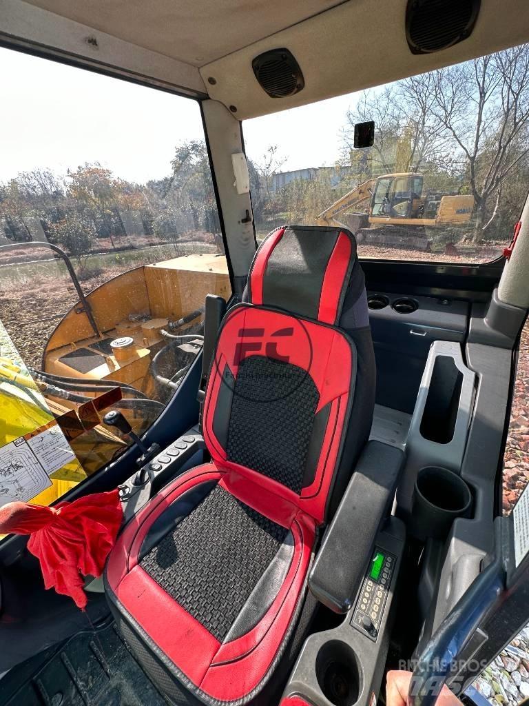 Komatsu PC 70-8 Bageri guseničari