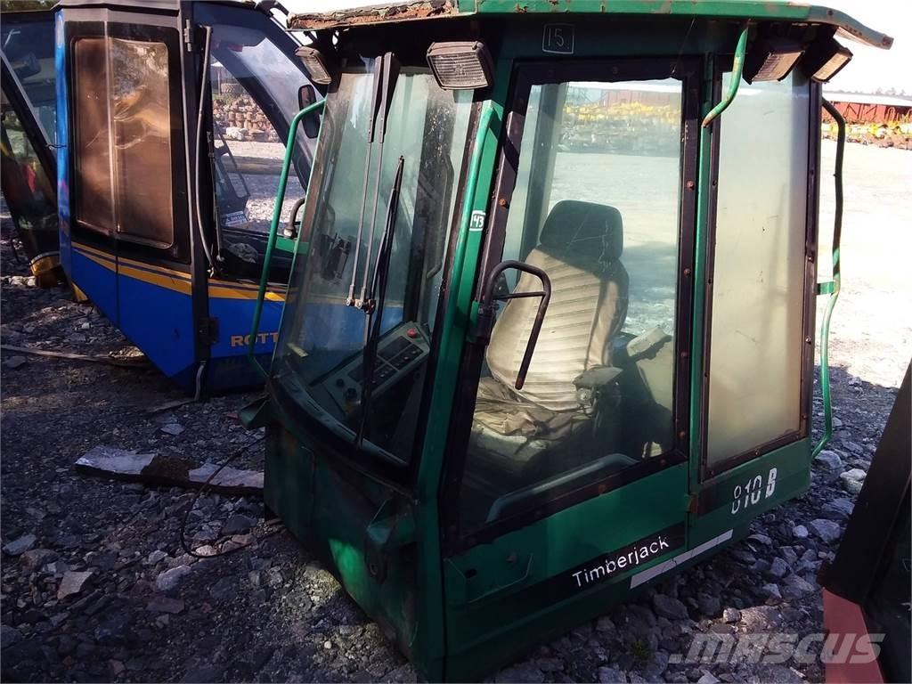 Timberjack 810B Kabine i unutrašnjost