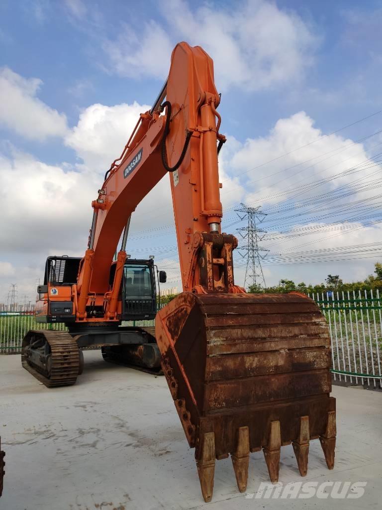 Doosan DX 500 LCA Bageri guseničari