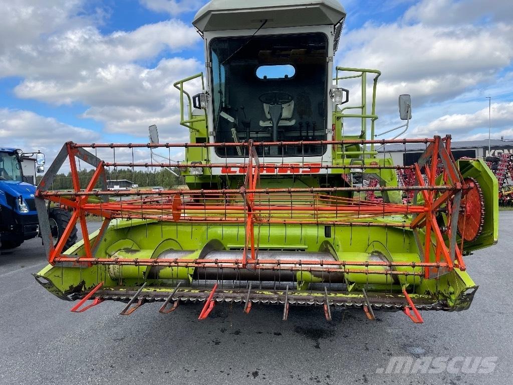 CLAAS Dominator 48 Kombajni