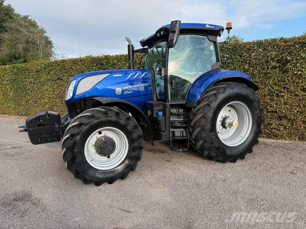 New Holland T 7.270 Traktori