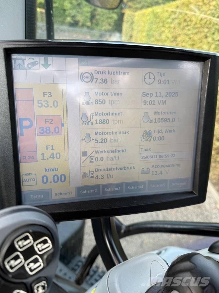 New Holland T 7.270 Traktori